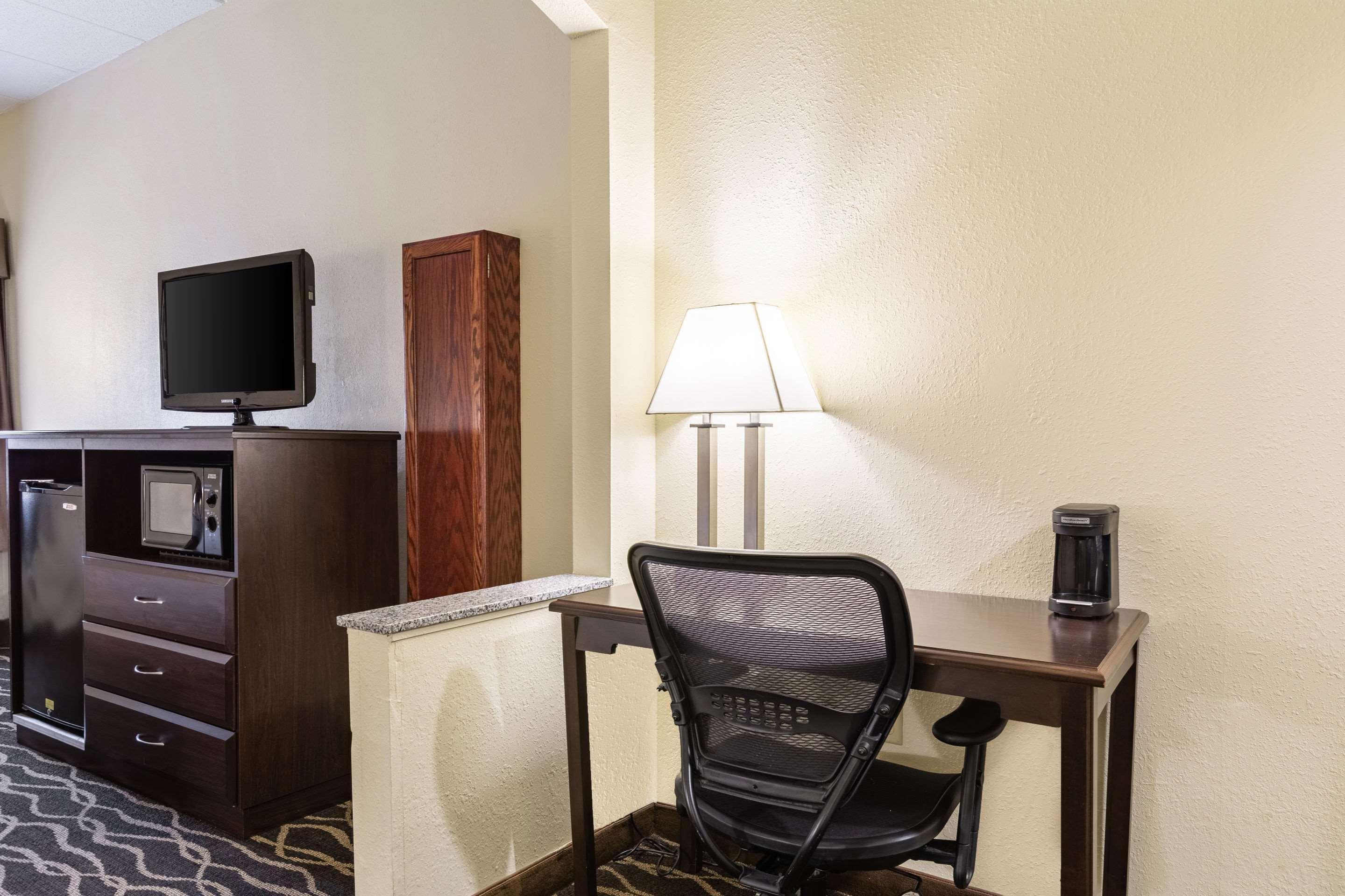 Quality Inn & Suites Southport Indianapolis Luaran gambar