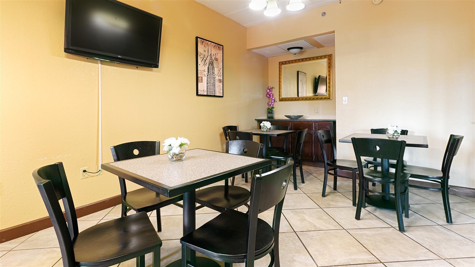 Quality Inn & Suites Southport Indianapolis Restoran gambar